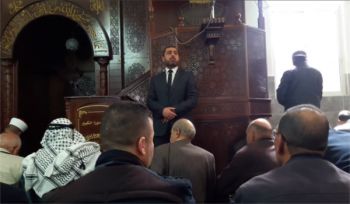 Palästina: Moscheeansprache: „Die außerschulische Aktivitäten lösen die Jugend von ihrer Lebensordnung, daher wehrt Euch!“