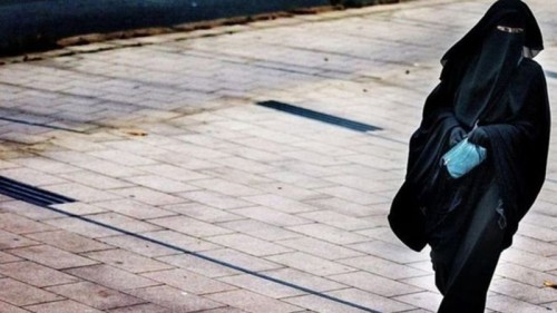 Vadi Medeni Fakültesinde Şeri Giysi Yasağı, İnsanlara Laikliği Kabul Ettirme Girişimidir