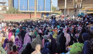 معاناة المرأة في السودان من هذه الحرب العبثية، وحتمية العمل للتغيير