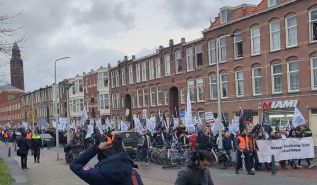 هولندا: مسيرة في مدينة لاهاي استنهاضاً لجيوش المسلمين نصرةً لغزة!