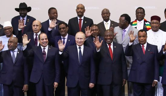 Kongamano baina ya Afrika na Urusi: Viongozi wa Kiafrika Wanaiuza Afrika kwa Madalali wa Kirasilimali