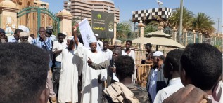Hizb-ut Tahrir / Sudan Vilayeti: Hartum'daki Büyük Cami'de Çerçeve Anlaşmasına Karşı Halka Açık Konuşma - 2. Gün