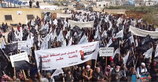 Suriye Vilayeti: Deyr Hasan&#039;da Gösteri; Rejimi Yıkıp İslam Devletini Kurmaktan Başka Alternatif Yok!